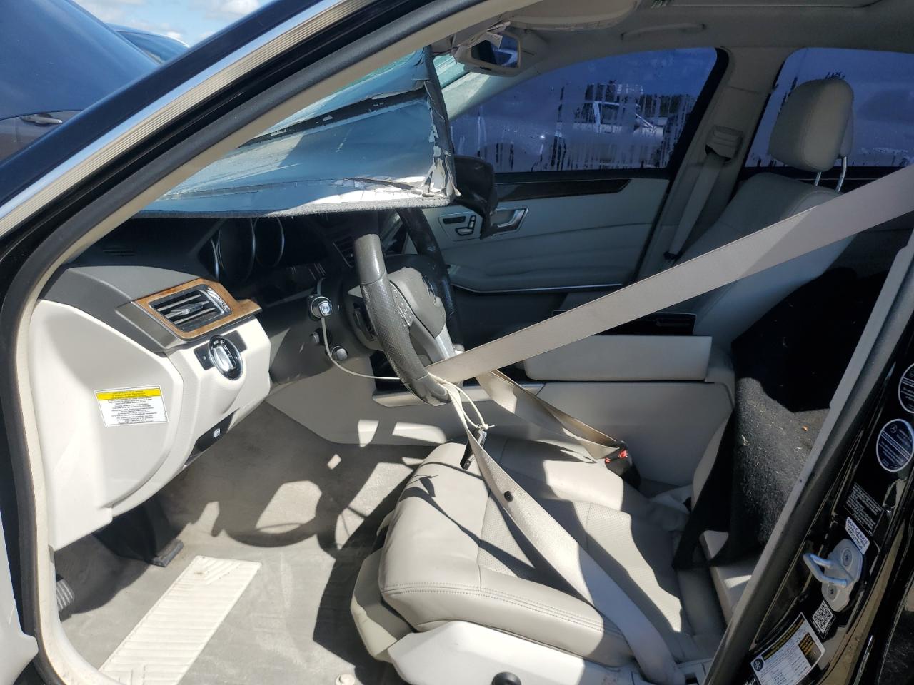 2014 Mercedes-Benz E-klasse VIN WDDHF5KB0EA980348 Copart auction photo, water/flood damage thumbnail 7