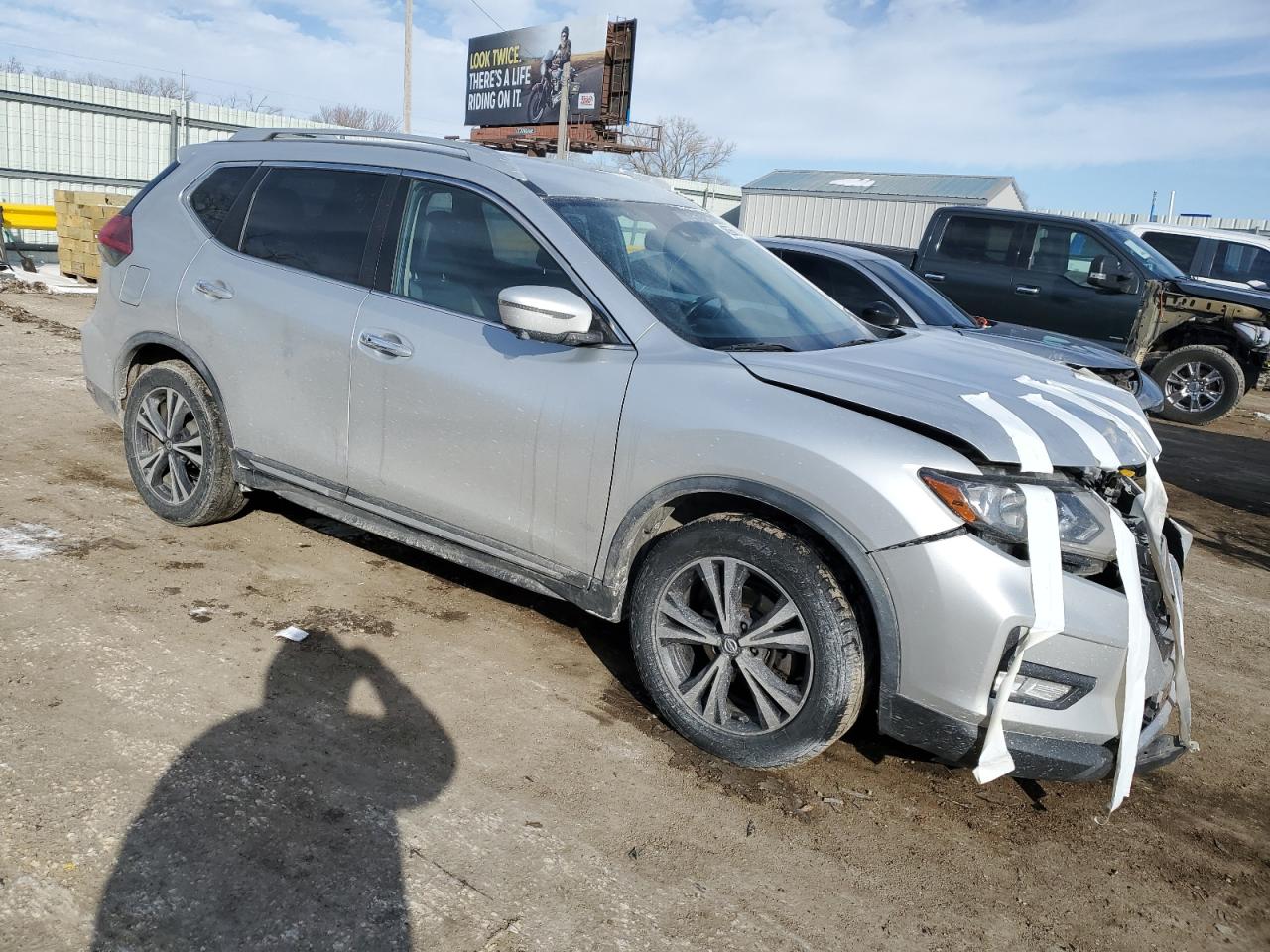 2018 Nissan Rogue VIN JN8AT2MT5JW466120 Copart auction photo, front end damage thumbnail 4