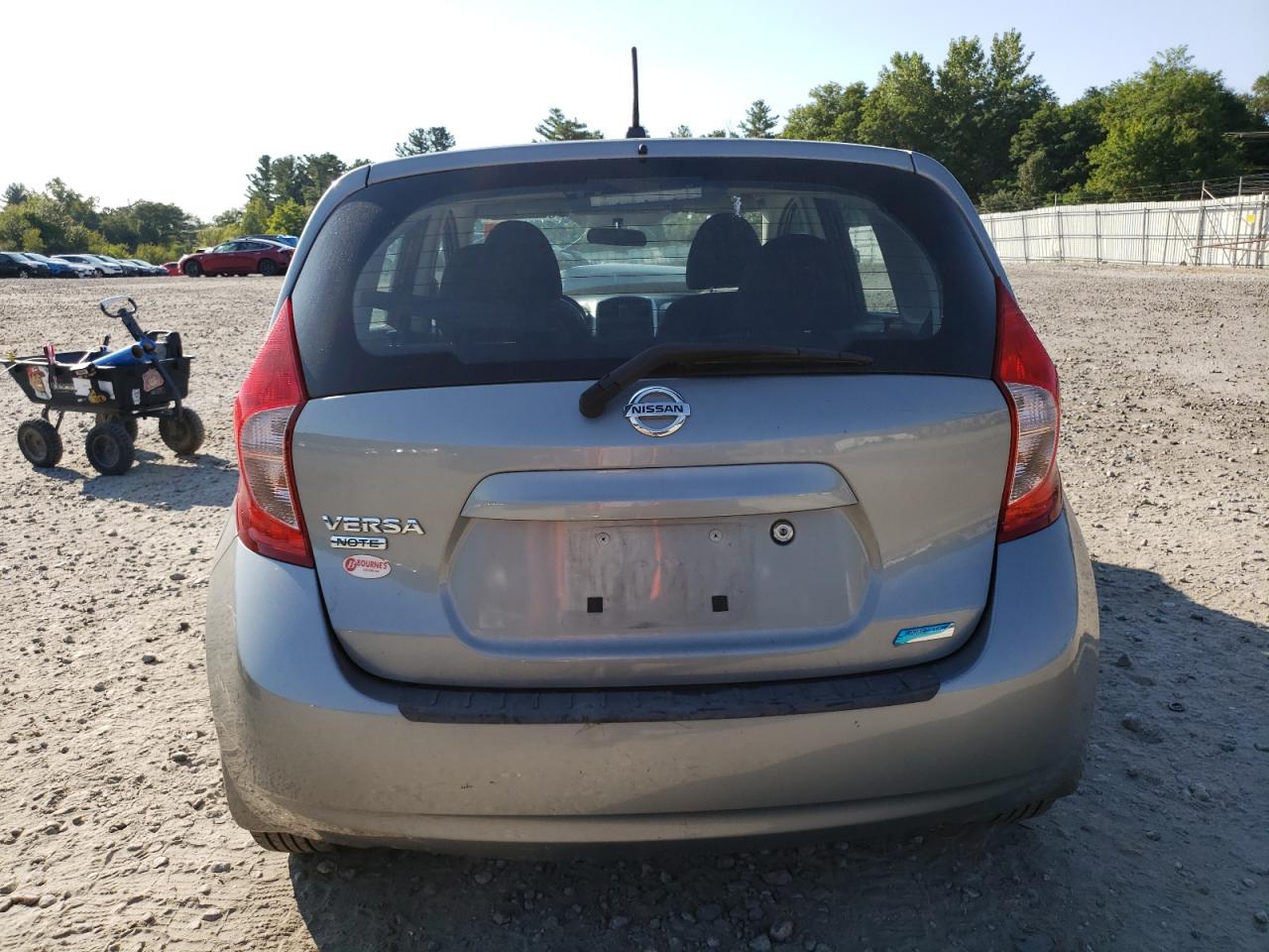 2015 Nissan Versa VIN 3N1CE2CP7FL426396 Copart auction photo, front end / minor dent/scratches damage thumbnail 6
