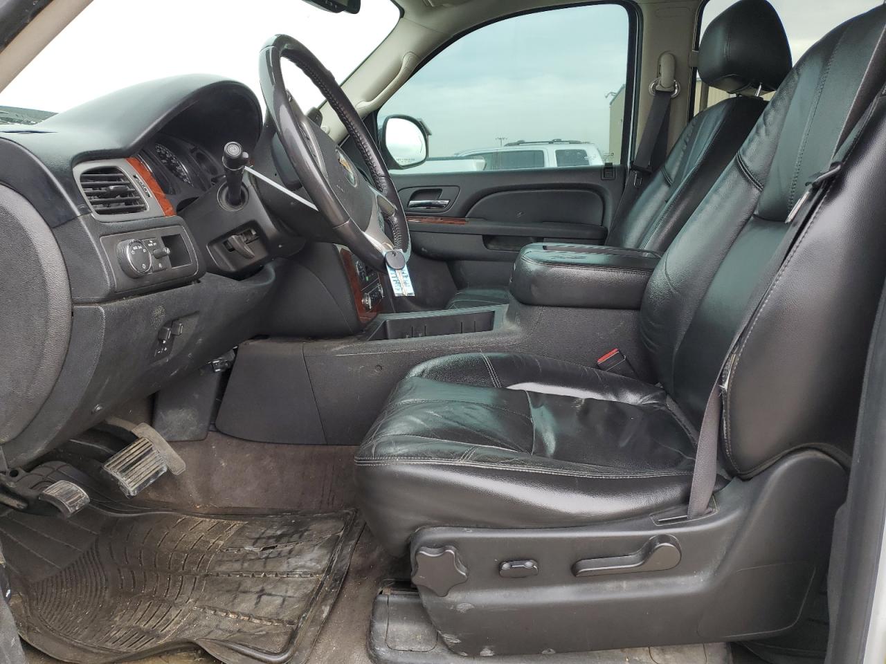 2011 Chevrolet Tahoe VIN 1GNSCBE0XBR141412 Copart auction photo, rear end damage thumbnail 7