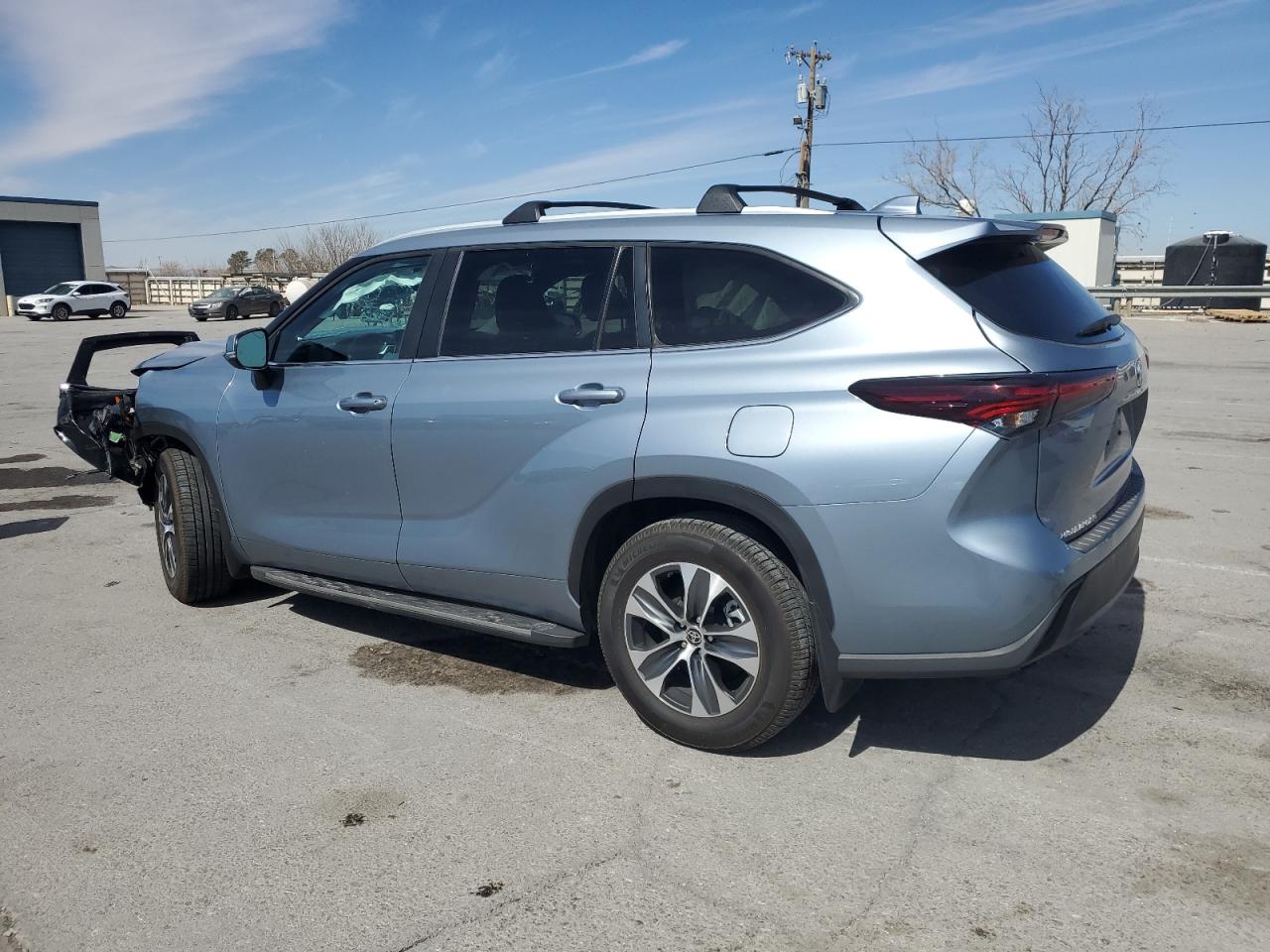 2024 Toyota Highlander VIN 5TDKARAHXRS023746 Copart auction photo, front end damage thumbnail 2