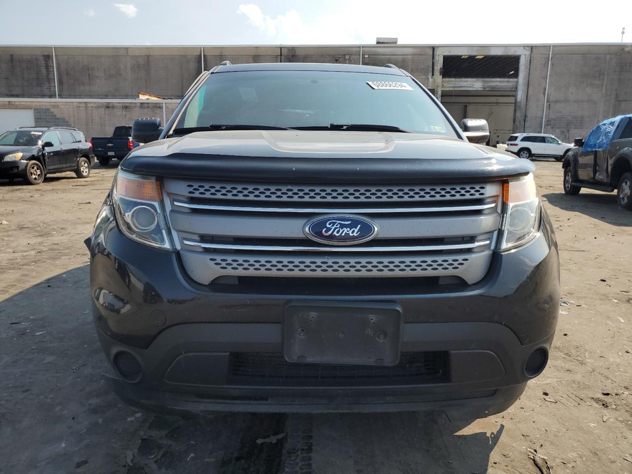 2015 Ford Explorer VIN 1FM5K8B80FGC28013 Copart auction photo, side / front end damage thumbnail 5