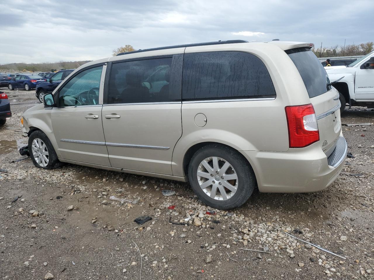 2013 Chrysler Town & Country VIN 2C4RC1BG7DR774479 Copart auction photo, front end damage thumbnail 2