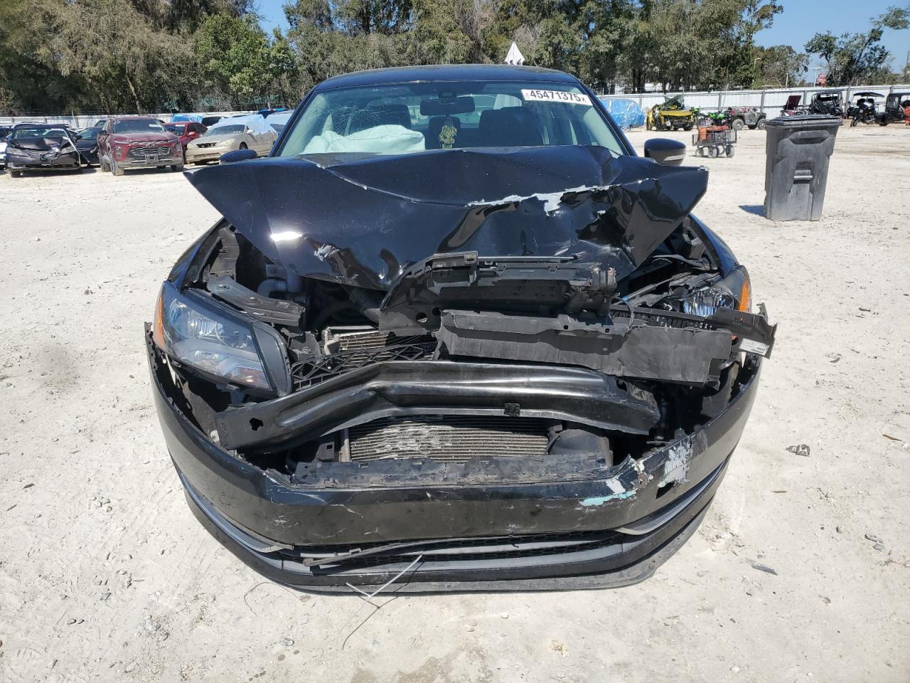 2015 Volkswagen Passat VIN 1VWAT7A35FC037112 Copart auction photo, front end / minor dent/scratches damage thumbnail 5