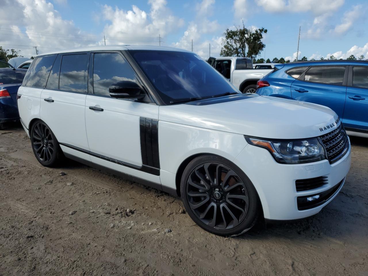 2017 Land Rover Range Rover VIN SALGS2FV6HA362498 Copart auction photo, water/flood damage thumbnail 4