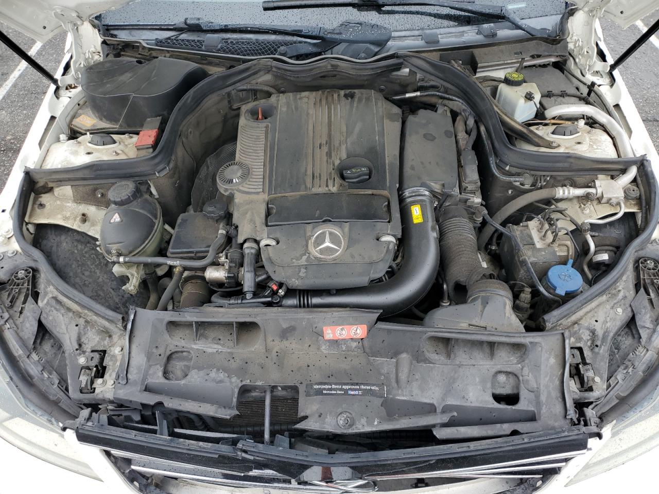 2014 Mercedes-Benz C-klasse VIN WDDGF4HB2EA961006 Copart auction photo, front end damage thumbnail 11