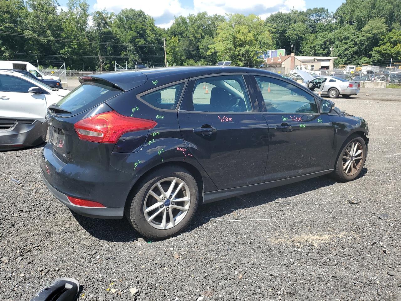 2017 Ford Focus VIN 1FADP3K26HL256804 Copart auction photo, front end damage thumbnail 3