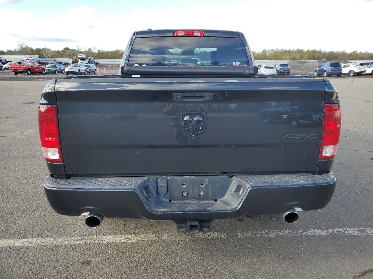2018 RAM 1500 VIN 1C6RR7FT9JS176050 Copart auction photo, undercarriage / minor dent/scratches damage thumbnail 6