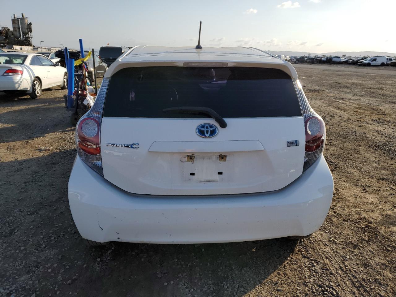 2012 Toyota Prius VIN JTDKDTB34C1510582 Copart auction photo, front end / rear end damage thumbnail 6
