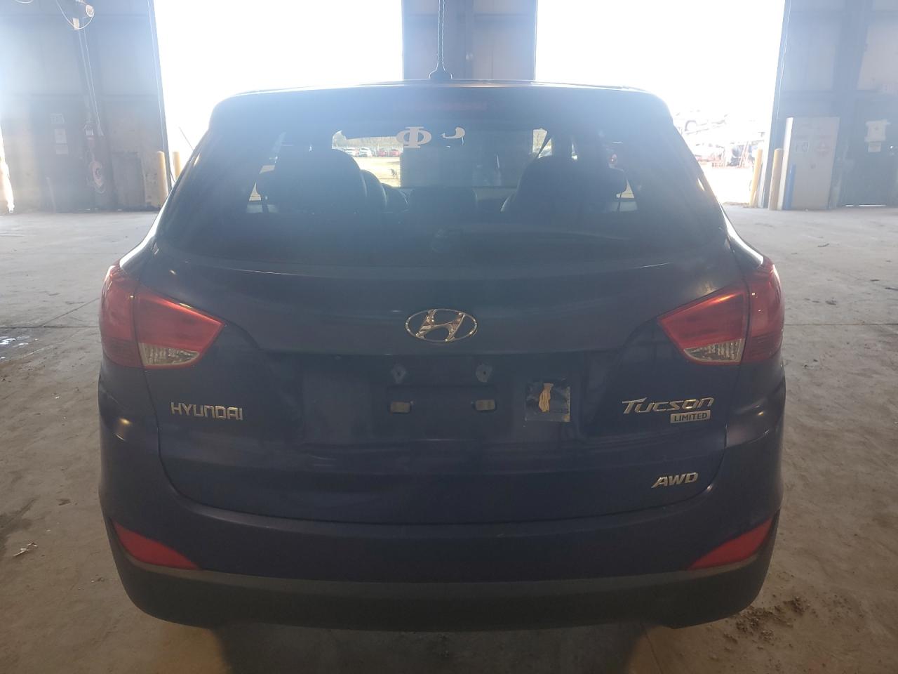 2011 Hyundai Tucson VIN KM8JUCAC0BU226467 Copart auction photo, front end / minor dent/scratches damage thumbnail 6