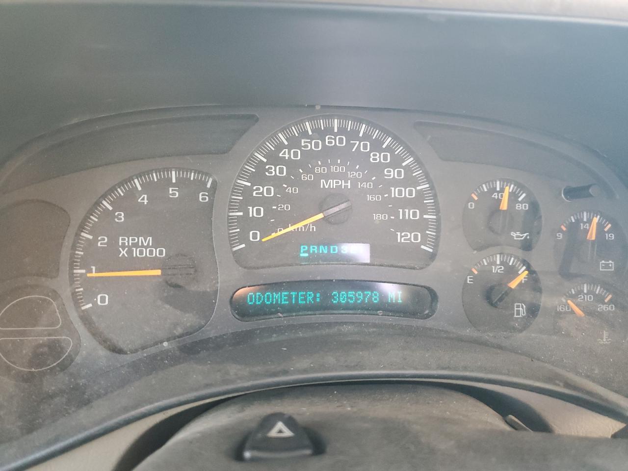 2003 Chevrolet Silverado VIN 1GCEK19T73E165005 Copart auction photo, front end damage thumbnail 9