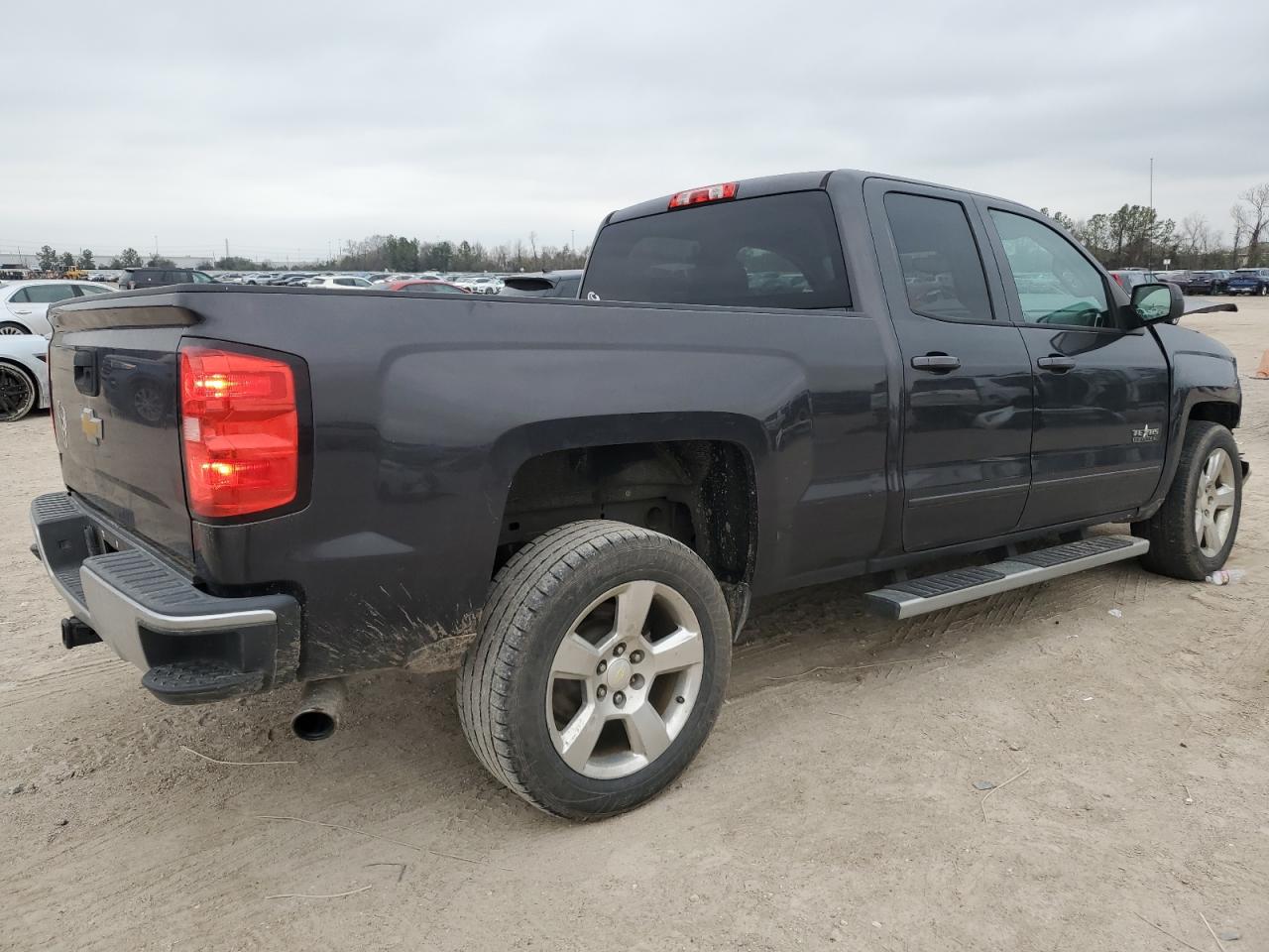 2015 Chevrolet Silverado VIN 1GCRCREH7FZ296687 Copart auction photo, front end / minor dent/scratches damage thumbnail 3