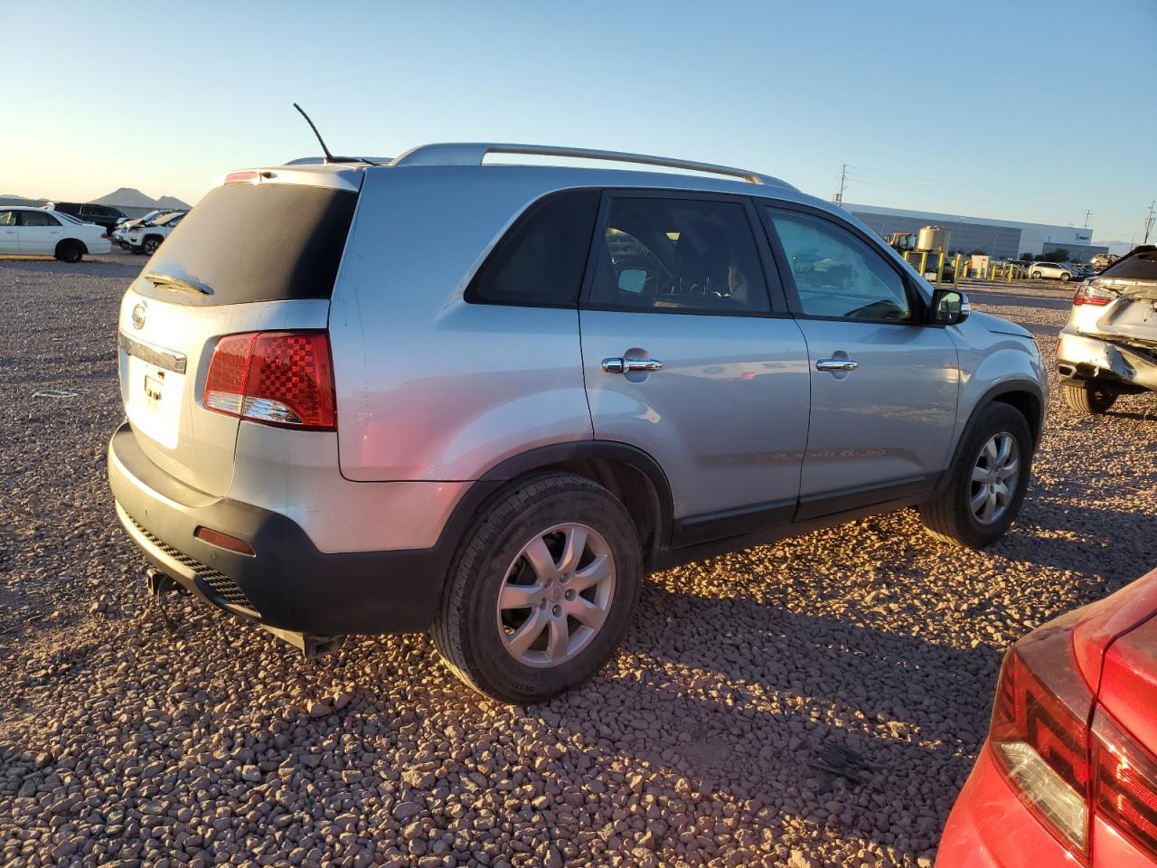2011 KIA Sorento VIN 5XYKT3A16BG153987 Copart auction photo, front end damage thumbnail 3