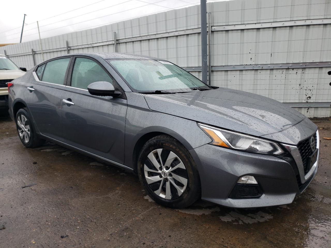 2020 Nissan Altima VIN 1N4BL4BVXLC255764 Copart auction photo, rear end / side damage thumbnail 4