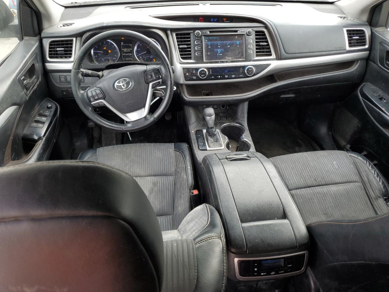 2018 Toyota Highlander VIN 5TDZZRFH2JS288696 Copart auction photo, front end damage thumbnail 8