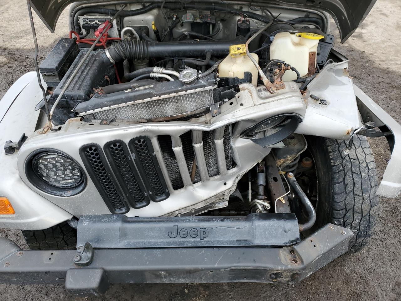 2001 Jeep Wrangler VIN 1J4FA49S11P344247 Copart auction photo, front end / minor dent/scratches damage thumbnail 12