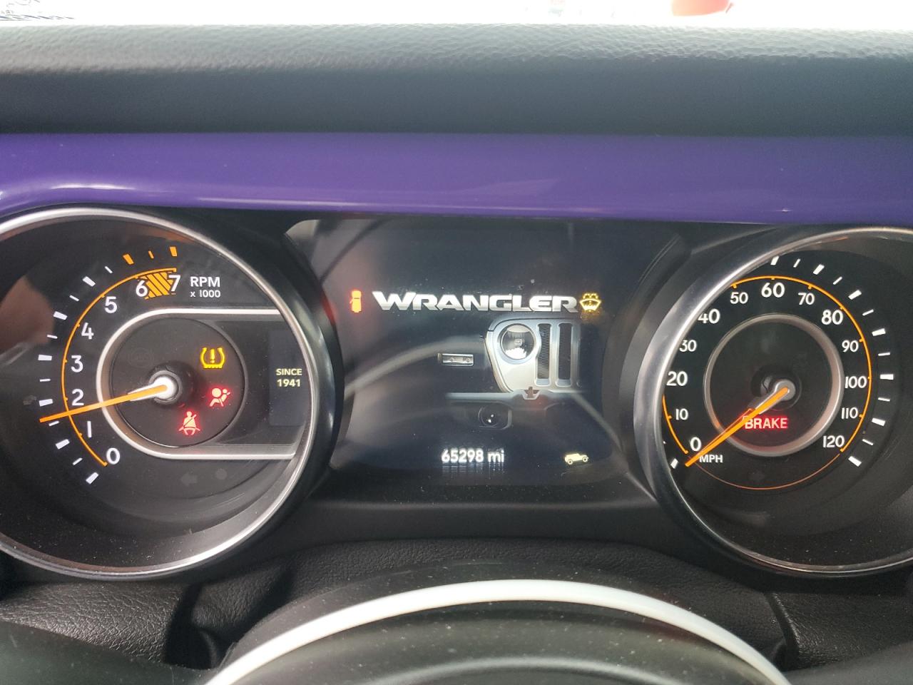 2021 Jeep Wrangler VIN 1C4HJXDN3MW680459 Copart auction photo, front end / minor dent/scratches damage thumbnail 9