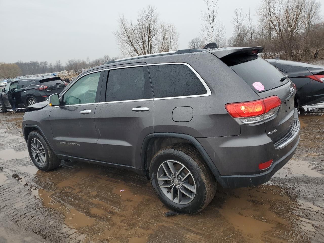 2018 Jeep Grand Cherokee VIN 1C4RJFBG5JC241618 Copart auction photo, front end damage thumbnail 2