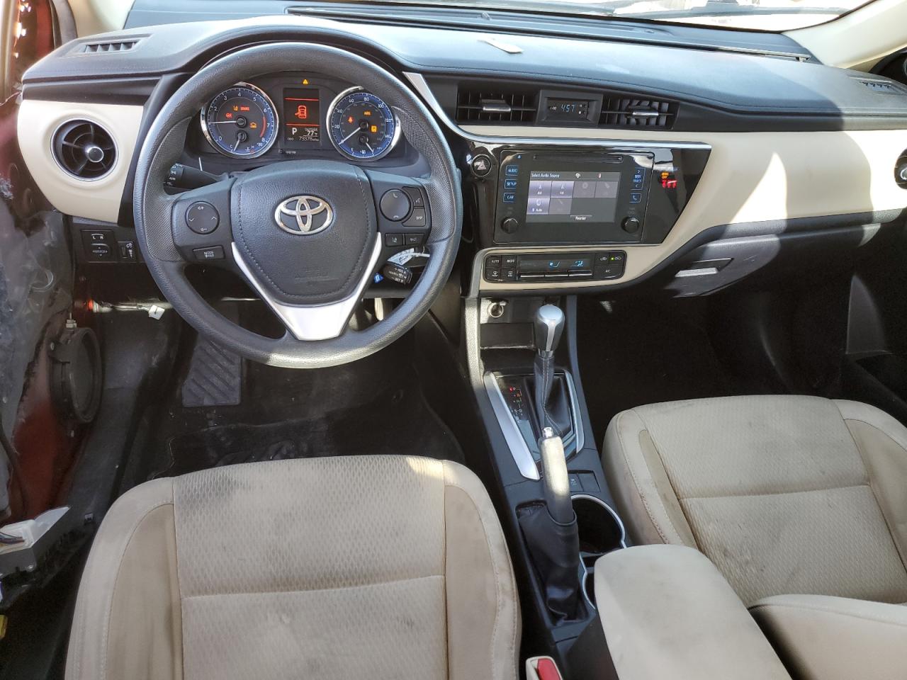 2019 Toyota Corolla VIN 5YFBURHE8KP934546 Copart auction photo, front end / side damage thumbnail 8