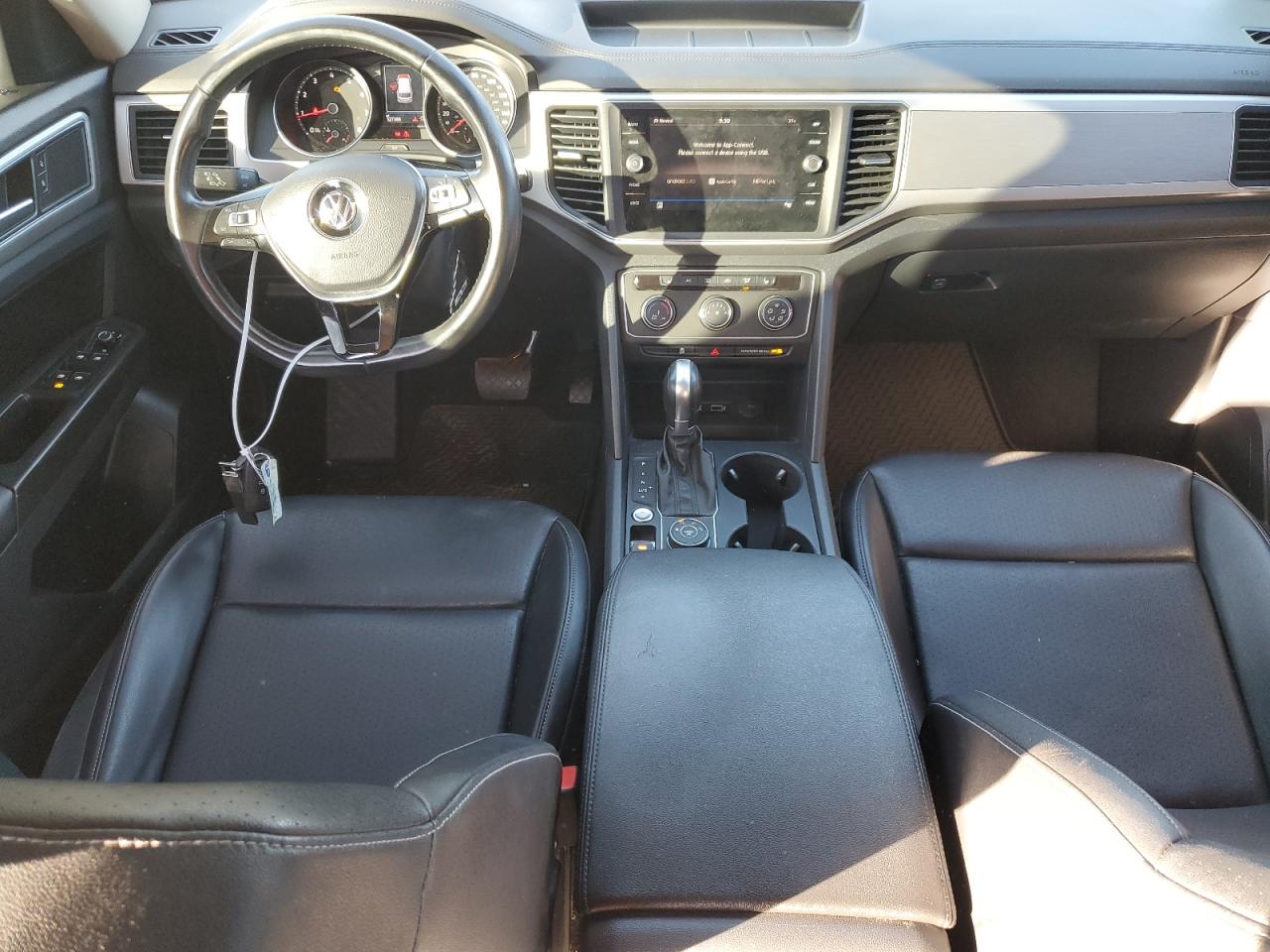 2018 Volkswagen Atlas VIN 1V2KR2CA3JC506029 Copart auction photo, front end / side damage thumbnail 8