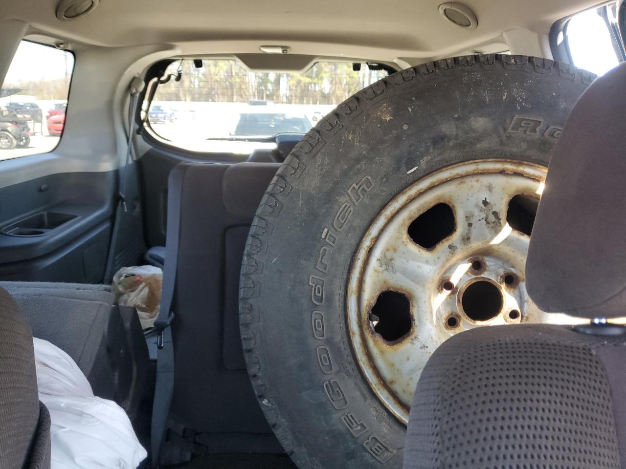 2005 Nissan Pathfinder VIN 5N1AR18W65C744275 Copart auction photo, side / front end damage thumbnail 10