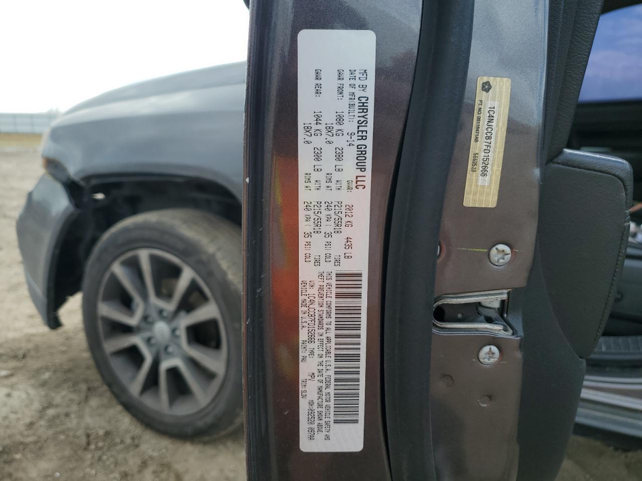 2015 Jeep Compass VIN 1C4NJCCB7FD152666 Copart auction photo, front end / rear end damage thumbnail 14
