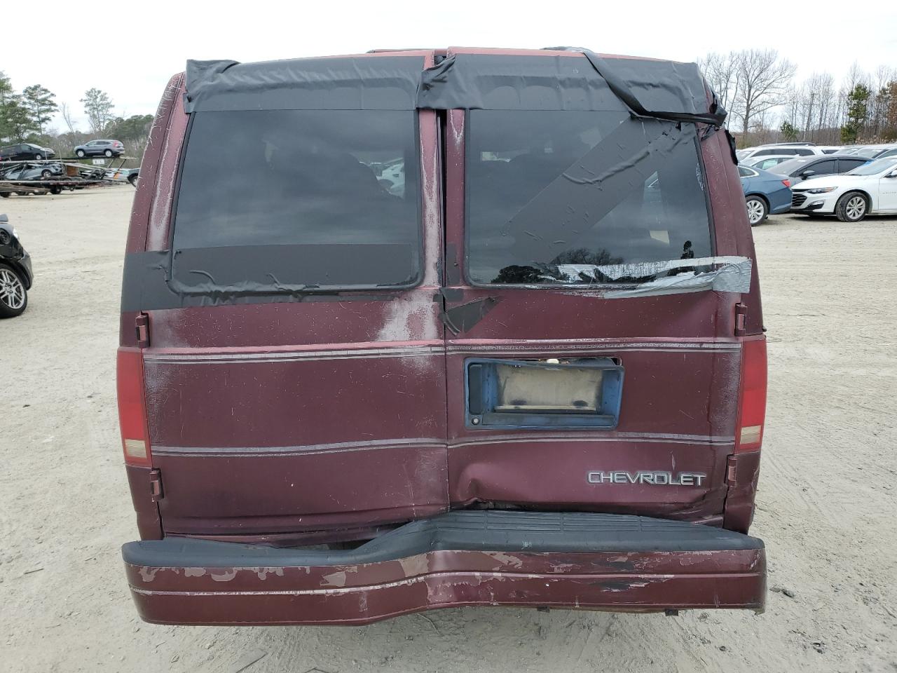 1996 Chevrolet Astro VIN 1GNDM19W2TB176437 Copart auction photo, rear end / minor dent/scratches damage thumbnail 6
