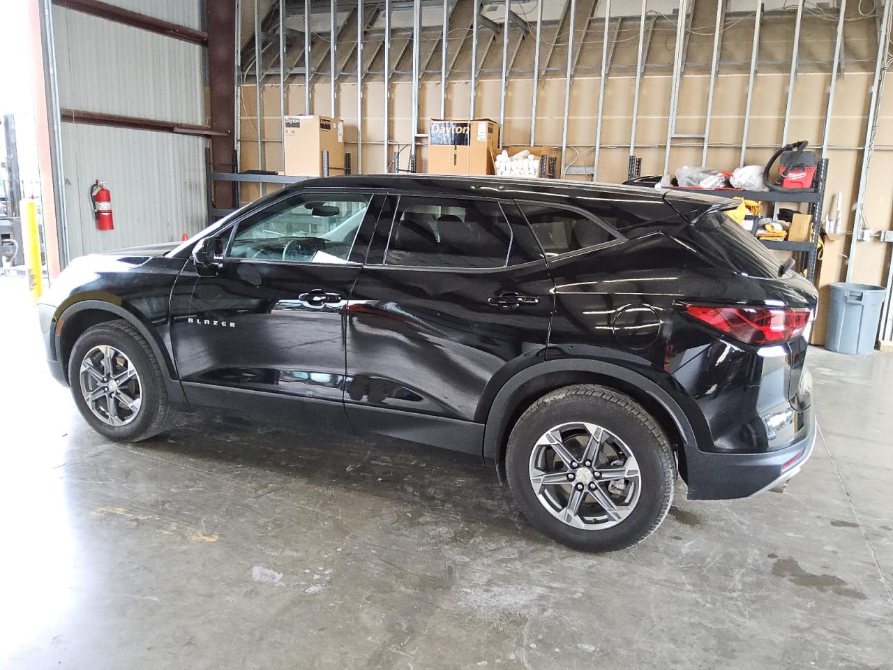 2023 Chevrolet Blazer VIN 3GNKBCR47PS137764 Copart auction photo, hail damage thumbnail 2
