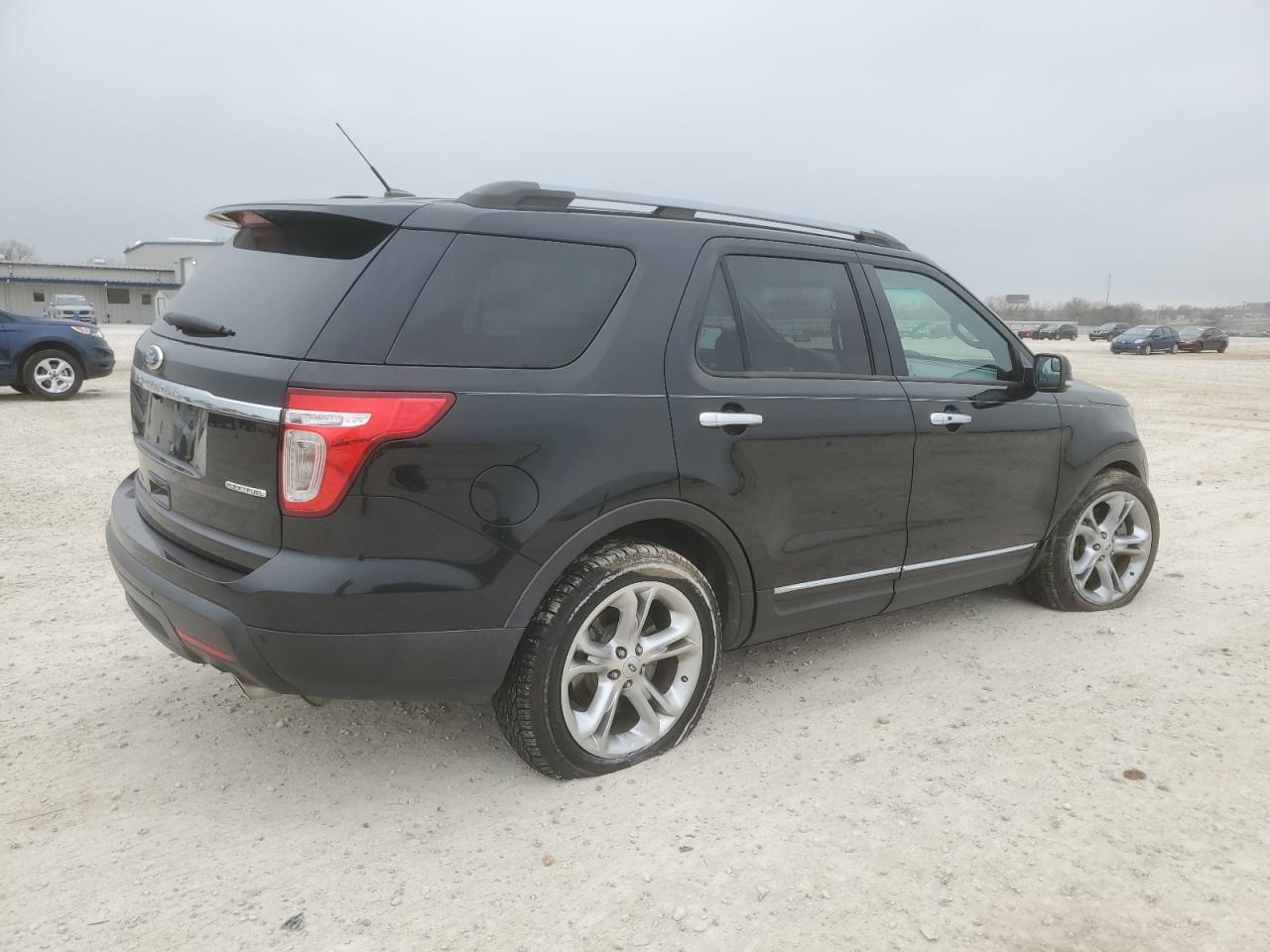 2013 Ford Explorer VIN 1FM5K7F88DGC07752 Copart auction photo, front end / minor dent/scratches damage thumbnail 3