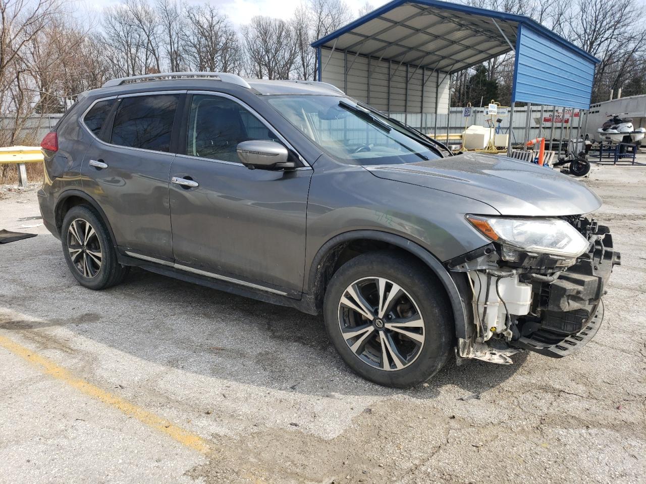 2017 Nissan Rogue VIN JN8AT2MT2HW408153 Copart auction photo, front end / side damage thumbnail 4