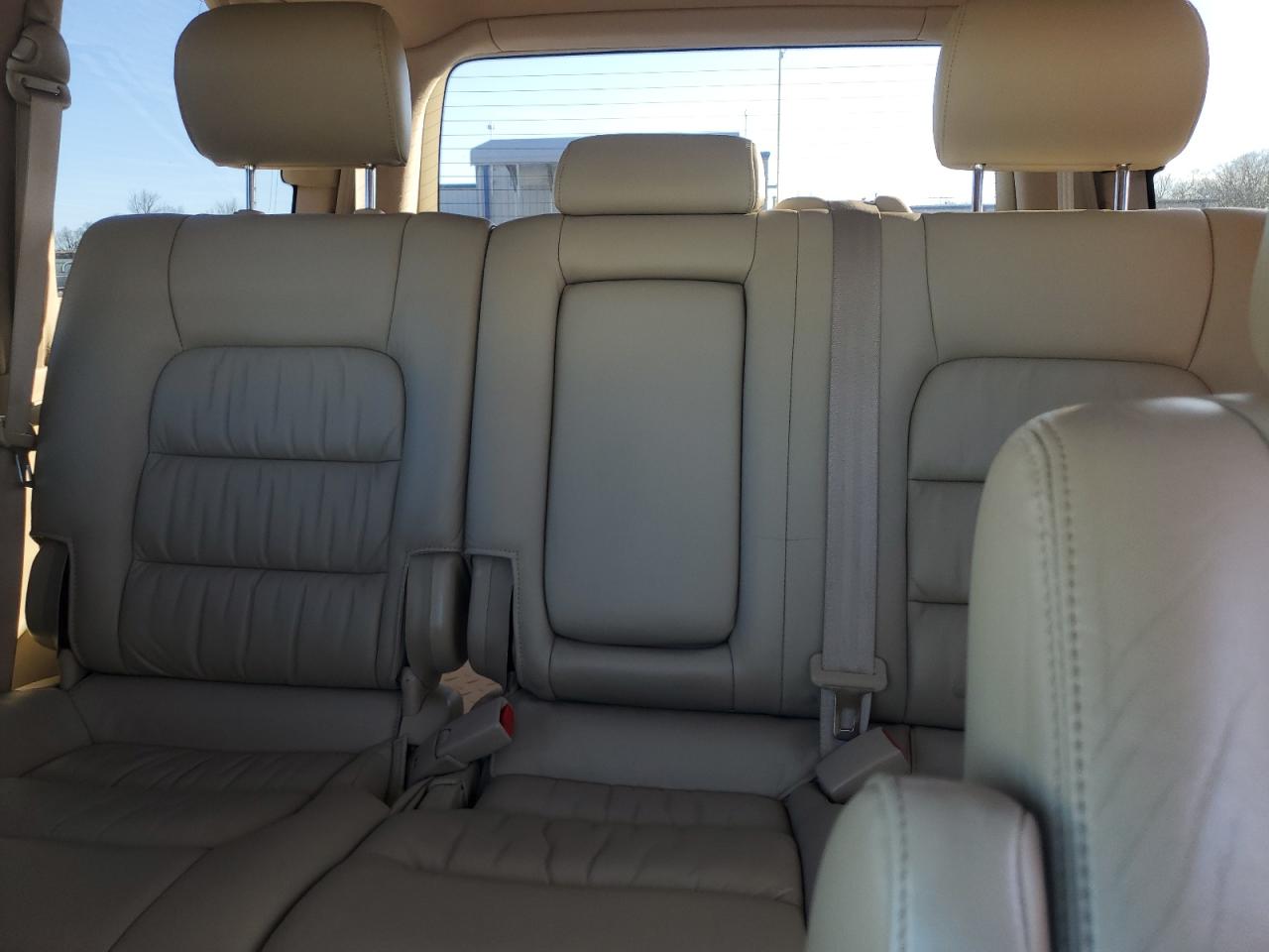 2007 Lexus LX VIN JTJHT00W874024934 Copart auction photo, front end damage thumbnail 10
