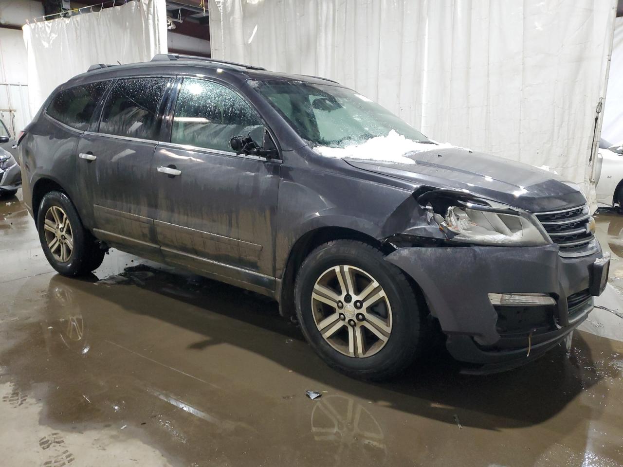 2015 Chevrolet Traverse VIN 1GNKVGKD8FJ167249 Copart auction photo, front end damage thumbnail 4