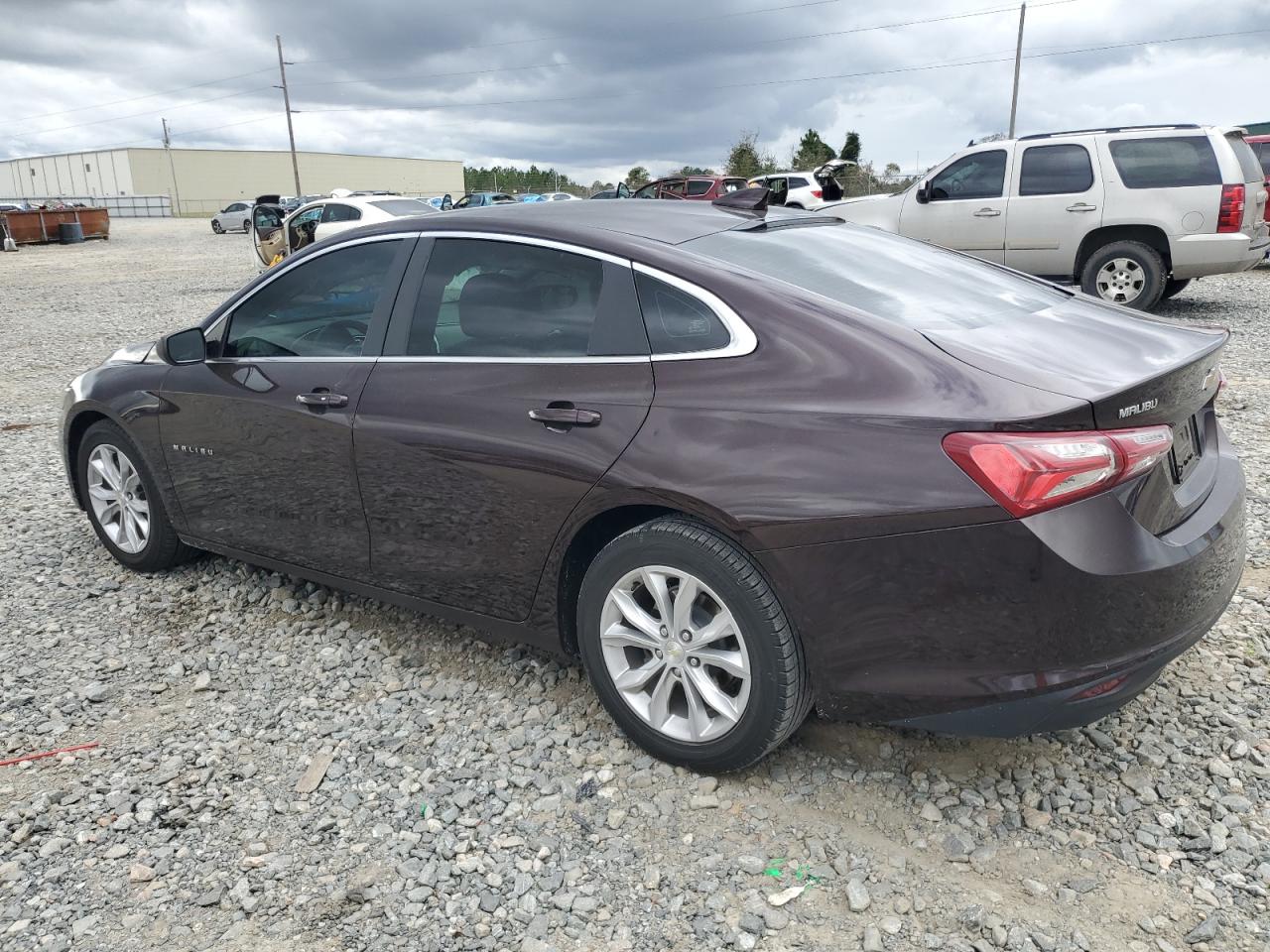 2020 Chevrolet Malibu VIN 1G1ZD5ST2LF103334 Copart auction photo, front end / side damage thumbnail 2