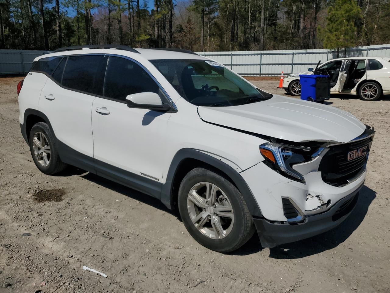 2019 GMC Terrain VIN 3GKALMEV2KL203618 Copart auction photo, front end / side damage thumbnail 4