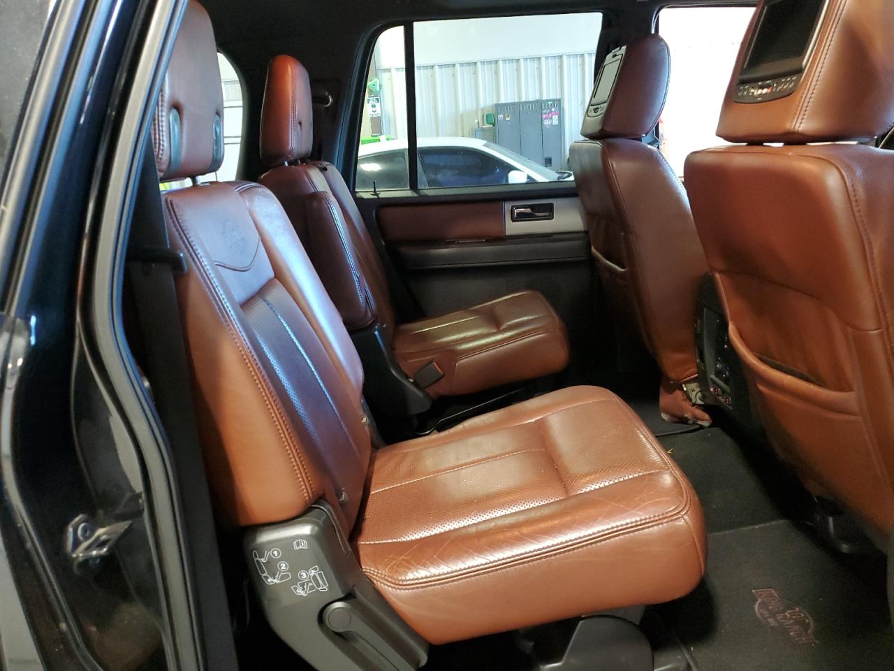 2012 Ford Expedition VIN 1FMJK1H57CEF66390 Copart auction photo, front end / side damage thumbnail 11