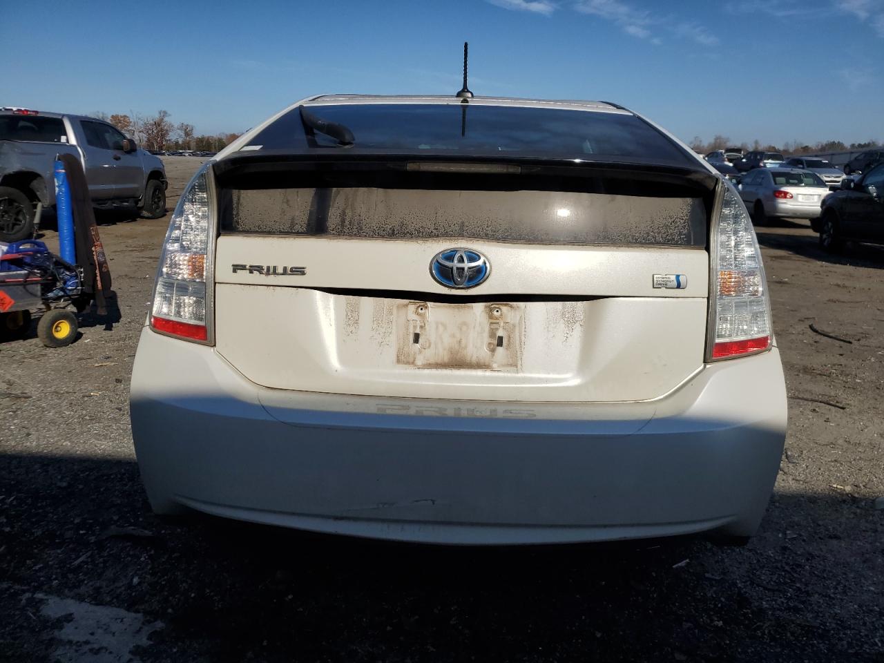 2011 Toyota Prius VIN JTDKN3DU1B0270804 Copart auction photo, front end / minor dent/scratches damage thumbnail 6