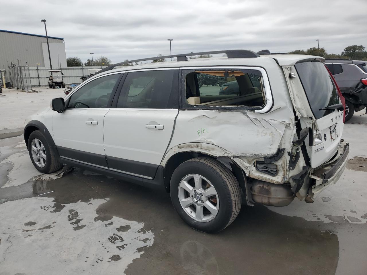 2010 Volvo XC70 VIN YV4960BZ9A1082790 Copart auction photo, rear end / front end damage thumbnail 2