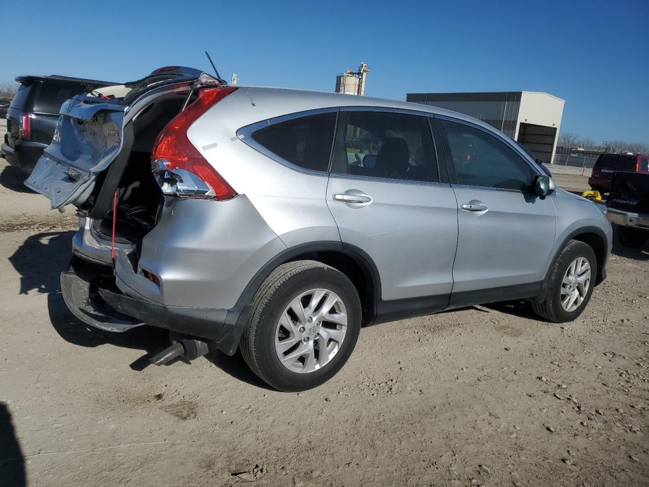 2015 Honda CR-V VIN 2HKRM4H53FH696061 Copart auction photo, rear end / front end damage thumbnail 3