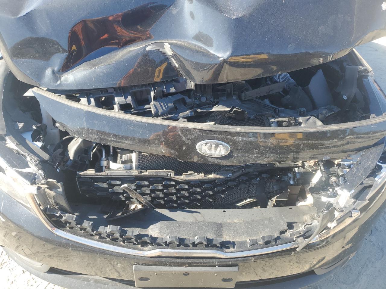 2018 KIA Forte VIN 3KPFK4A73JE190831 Copart auction photo, front end damage thumbnail 12