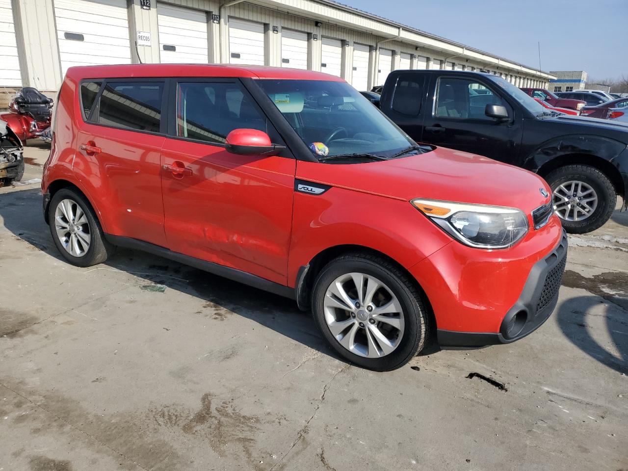 2015 KIA Soul VIN KNDJP3A54F7767295 Copart auction photo, side / front end damage thumbnail 4