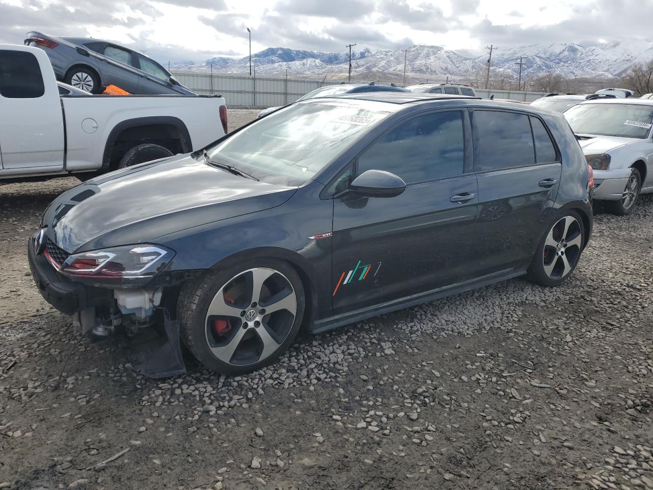 2015 Volkswagen GTI VIN 3VW4T7AU1FM024068