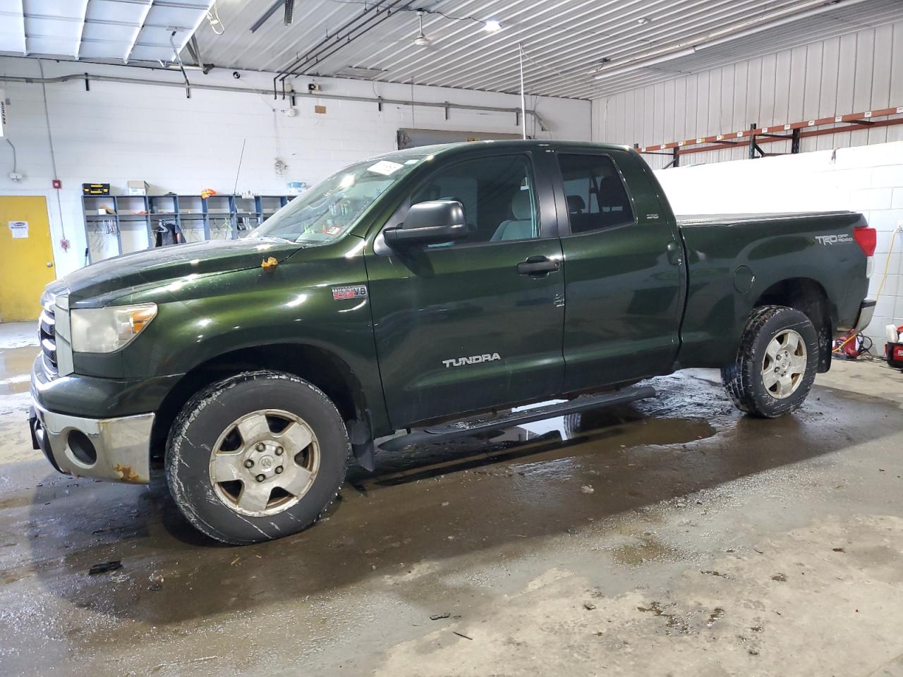 2010 Toyota Tundra VIN 5TFUY5F15AX146362