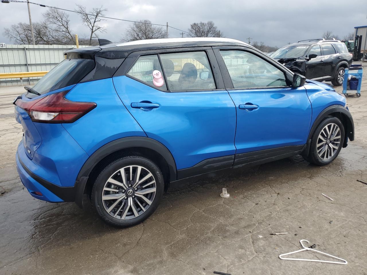 2021 Nissan Kicks VIN 3N1CP5CV4ML517763 Copart auction photo, front end damage thumbnail 3