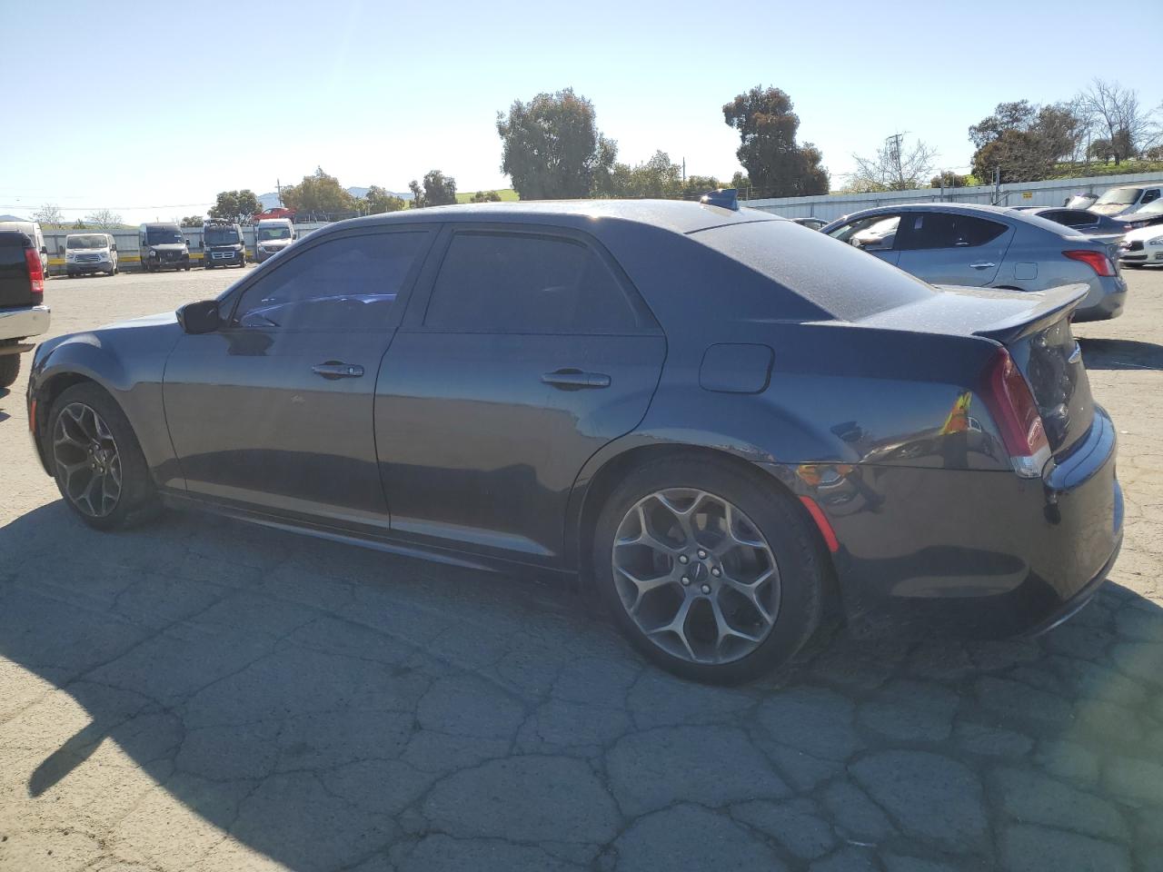2016 Chrysler 300 VIN 2C3CCABT4GH220317 Copart auction photo, vandalism / front end damage thumbnail 2