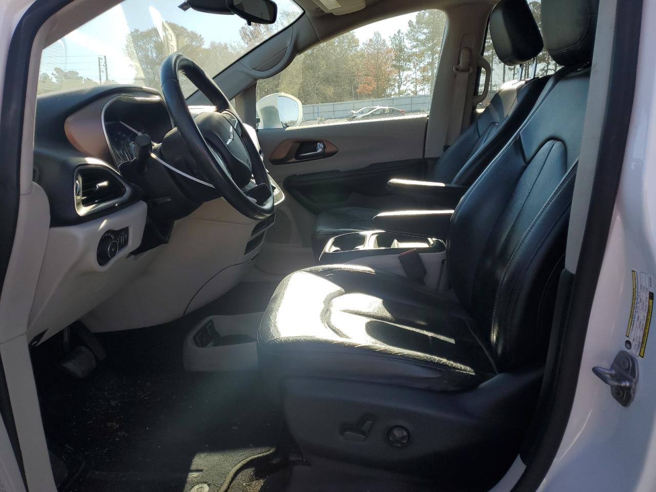 2018 Chrysler Pacifica VIN 2C4RC1BG0JR123142 Copart auction photo, mechanical / front end damage thumbnail 7