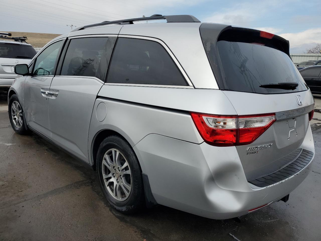 2011 Honda Odyssey VIN 5FNRL5H69BB096624 Copart auction photo, side / rear end damage thumbnail 2