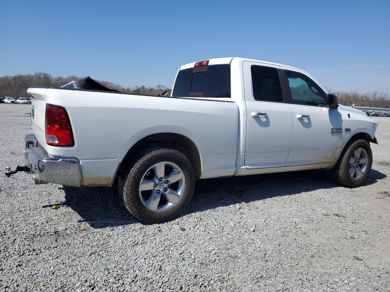 2015 RAM 1500 VIN 1C6RR6GT9FS559518 Copart auction photo, front end / rear end damage thumbnail 3