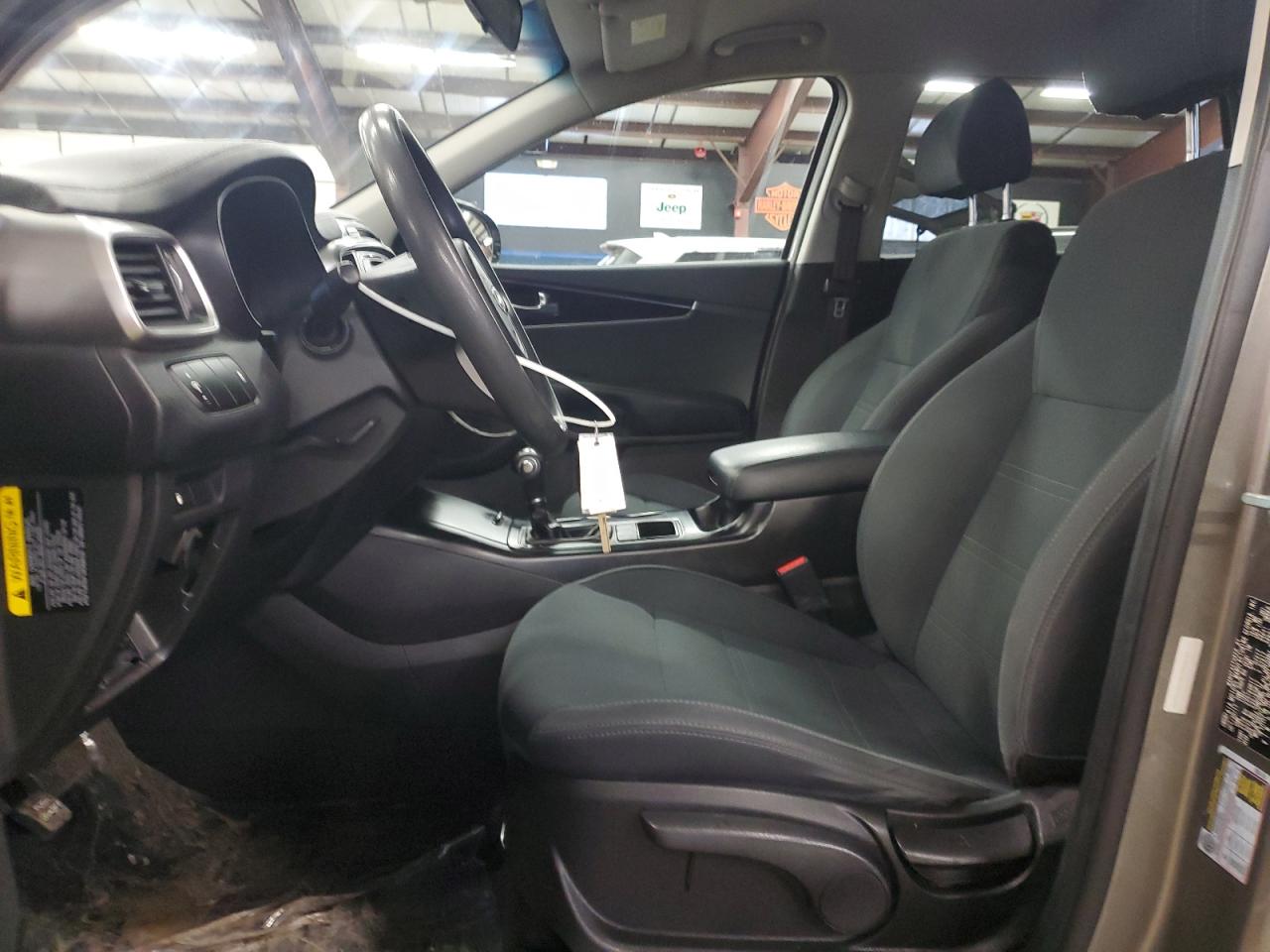 2018 KIA Sorento VIN 5XYPG4A38JG410406 Copart auction photo, minor dent/scratches damage thumbnail 7