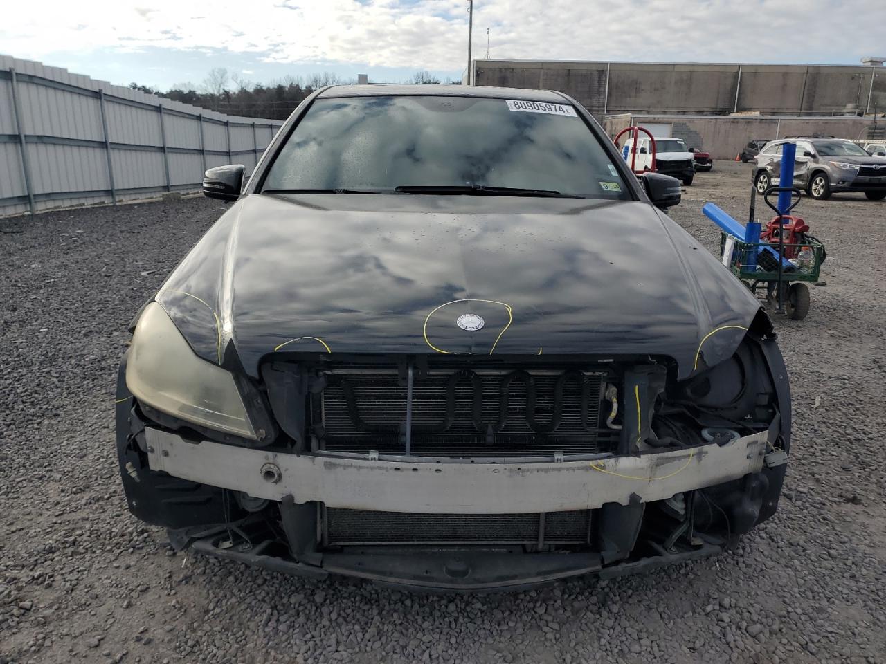 2012 Mercedes-Benz C-klasse VIN WDDGF8BB1CR229142 Copart auction photo, front end / minor dent/scratches damage thumbnail 5