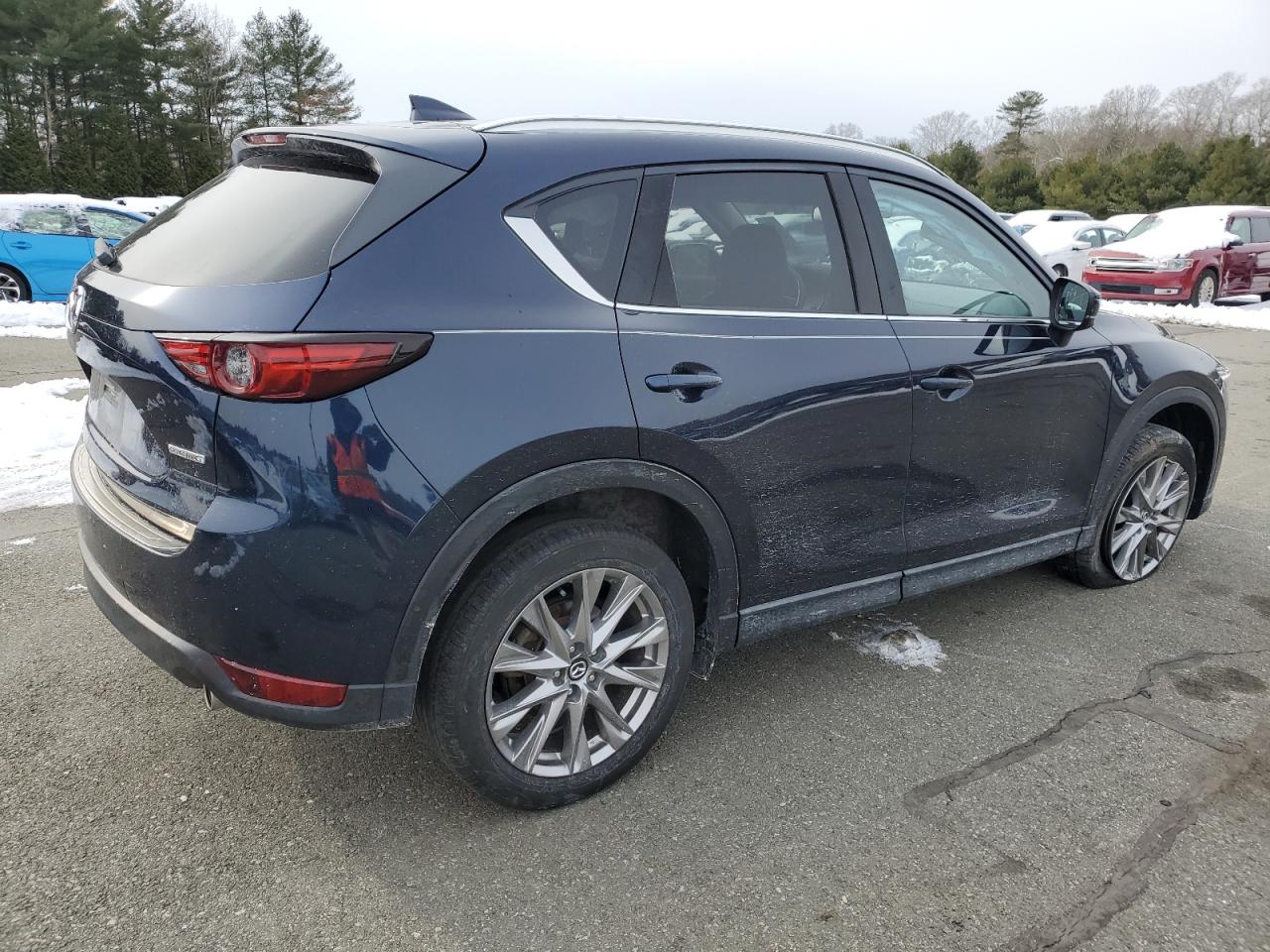 2021 Mazda CX-5 VIN JM3KFADM6M0367976 Copart auction photo, undercarriage / side damage thumbnail 3